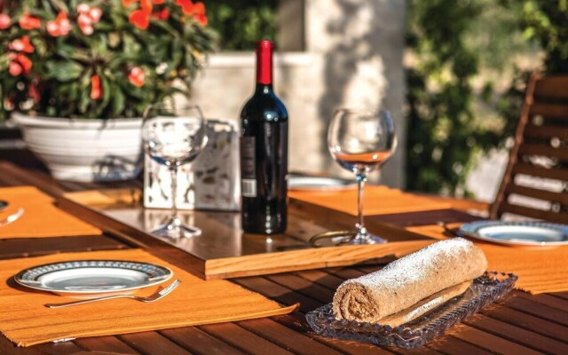 Stunning Home in Kastel Stafilic With Wifi and 3 Bedrooms