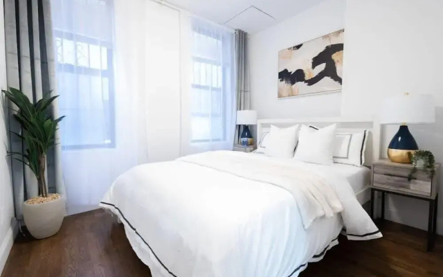 1435 UES Apartment