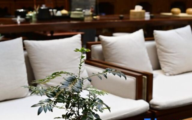 Yangzhou Slender West Lake Fuhui Jingshe Hotel