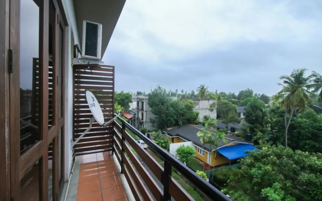 Oyo 387 Iddamal Apartments
