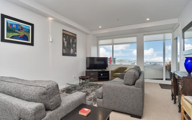 QV Quiet & sunny 2 Bedroom Apartment - 625