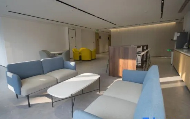 Changxia Longju Hotel