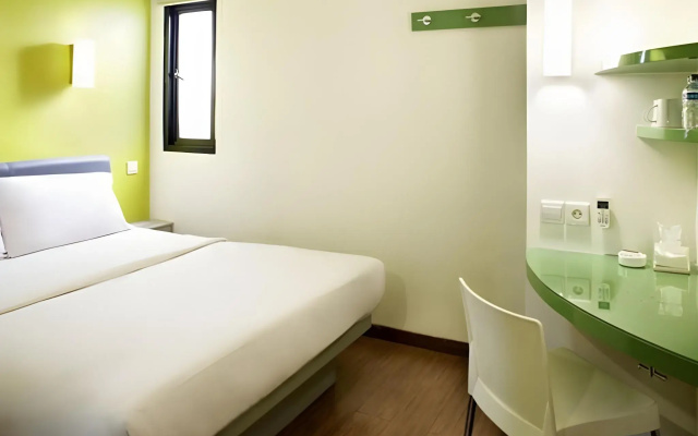 Amaris Hotel Panglima Polim 1