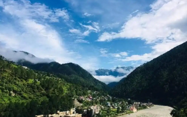 Goroomgo Amba Niwas Home Stay Uttarkashi