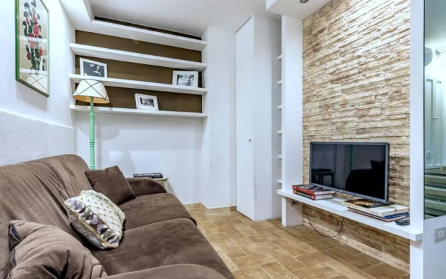 Lovely Apartment Ground Floor Colosseo Wi-Fi AC