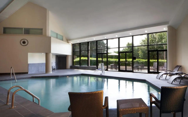 Holiday Inn Select Memphis East