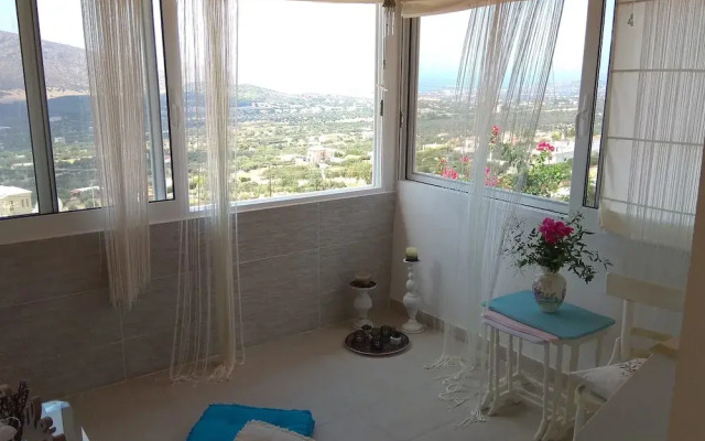 Outstanding Panoramic View, 10΄ Beach, 20΄ Airport