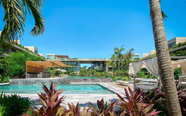 Friends and Family Luxury Apartment