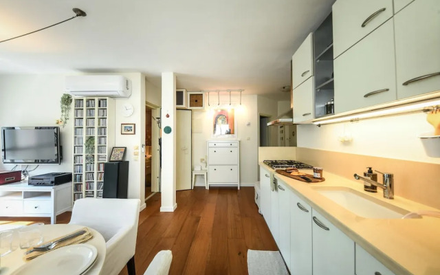 Boutique 1BR Apt with parking