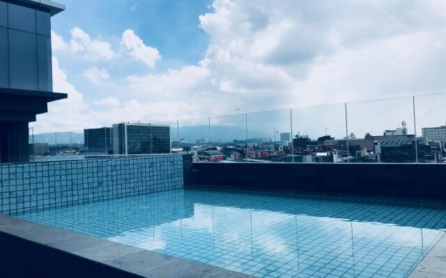 YELLO Hotel Paskal Bandung