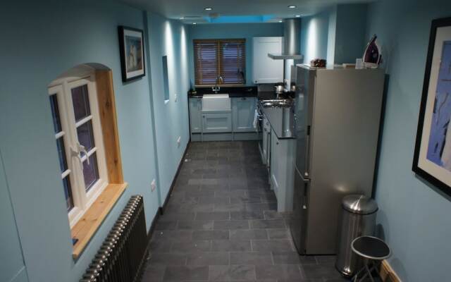 Simpsons Cottage - Grove Road Cottages