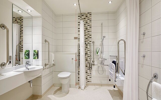 Premier Inn Witney