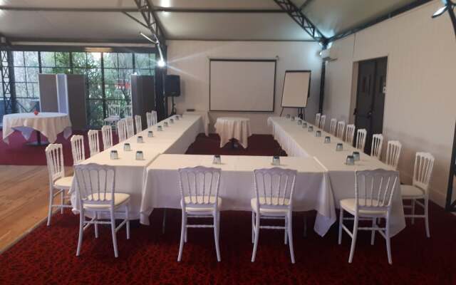 Logis Hôtel l'Essille