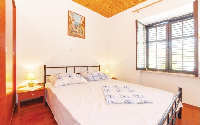 Amazing Apartment in Jadranovo With 2 Bedrooms and Wifi