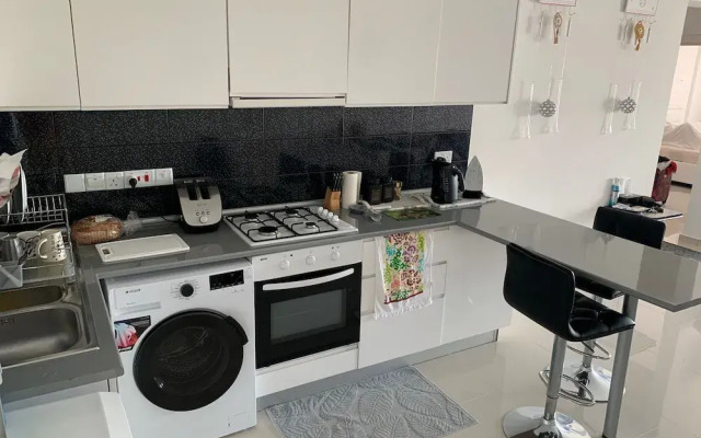 Caesar Resort Gem in Long Beach