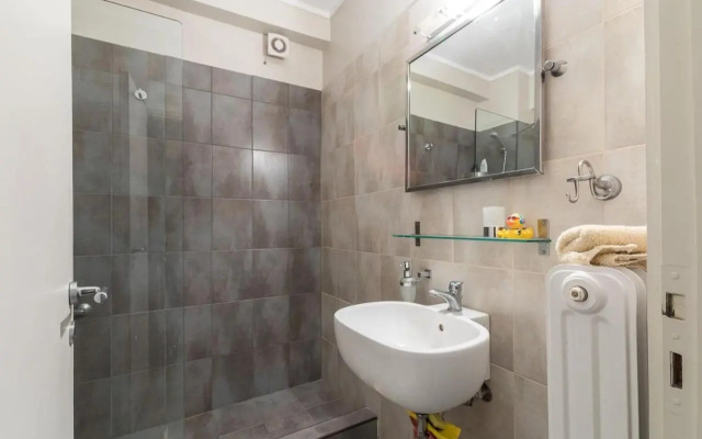 Spacious & Modern flat in Heart of Athens