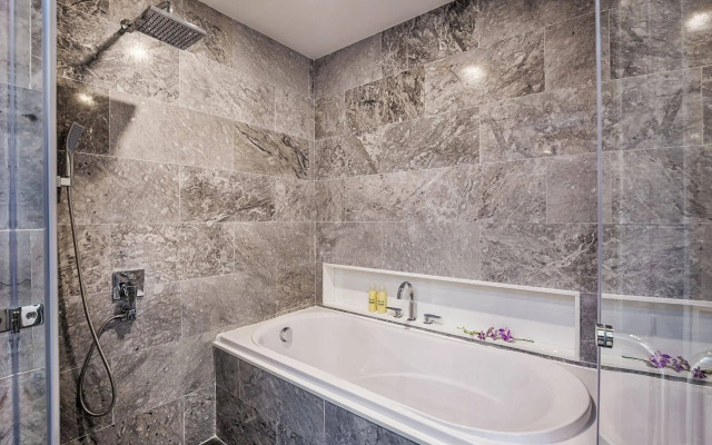 Star City Riverside Hotel by Haviland