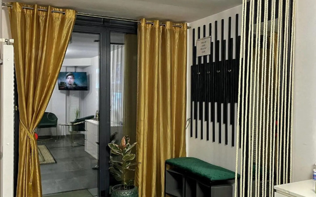 New apartment in luxury zone with garden,free parking