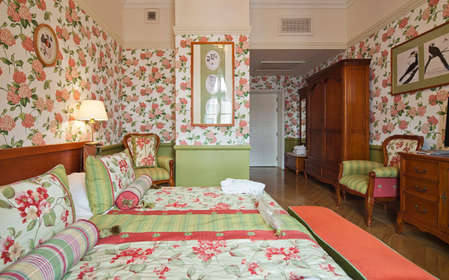 The Bonerowski Palace Boutique Hotel