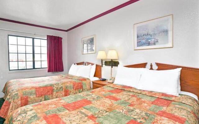 Super 8 Santa Cruz Beach Boardwalk West