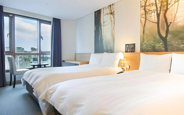 Utop Ubless Hotel Jeju Hamdeok