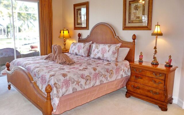 Pet-friendly Waterfront Home Near Beach With Pool