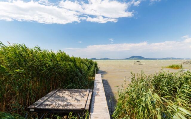 House Merlin Balatonfenyves