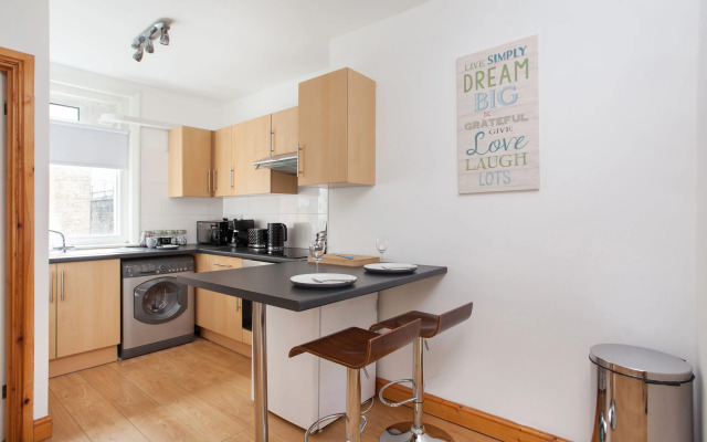 Basic Apartment for Two Amazing Location