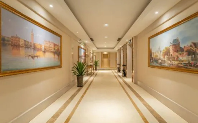 Vienna International Hotel (Chongqing Yijiaba)