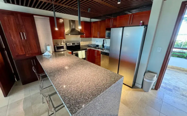 Ocean View apt With Terrace in Punta Palmera