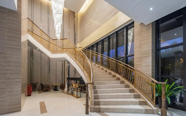 Holiday Inn Express Shanghai New Jinqiao by IHG