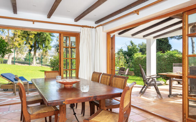 Aloha Hill Club Golf & Spa Apartments