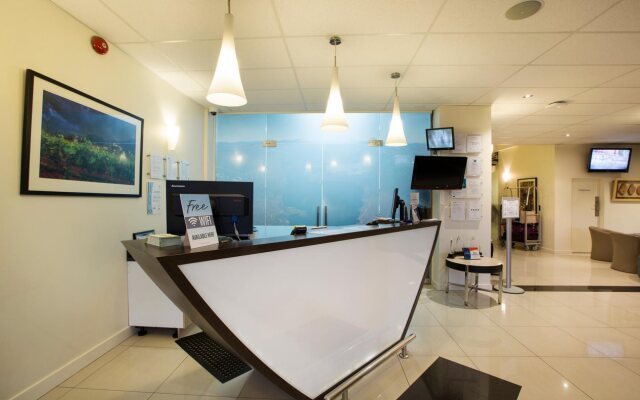 Gateway Hotel by Nightcap Plus