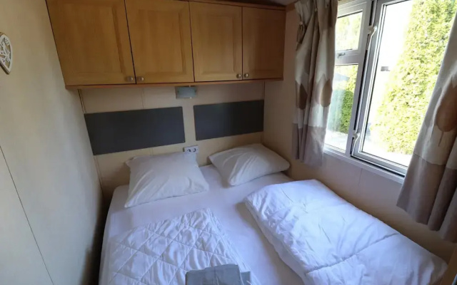 Cozy Chalet in Tzummarum