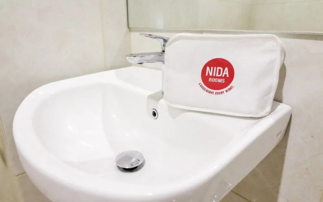 NIDA Rooms Racing Center Makassar