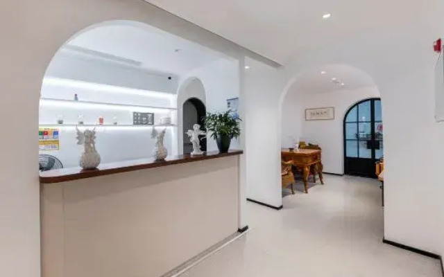 Yuejing Yazhu Homestay (Xiamen Gulangyu Riguangyan Shop)