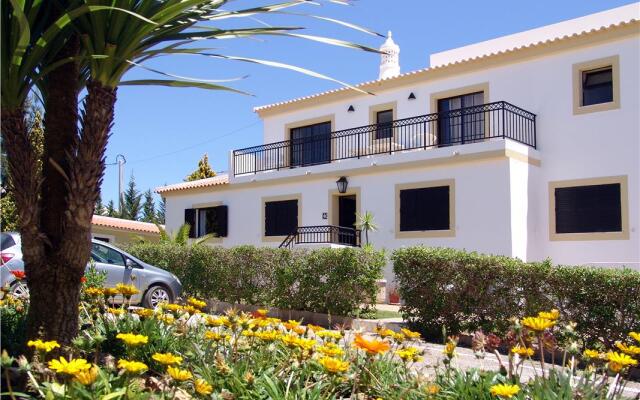 Novochoro Apartments