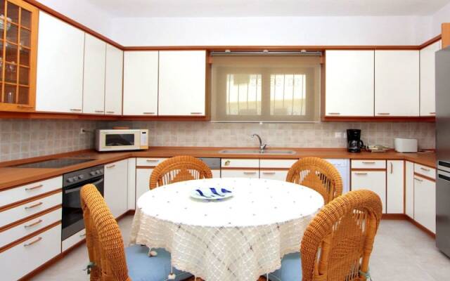 Lorenia Sea Side Villa, Elani