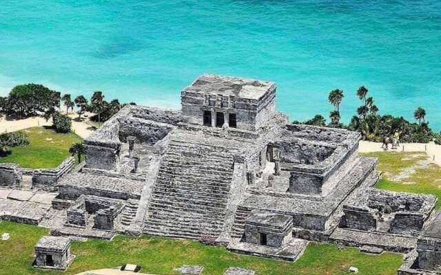 Departament & Pool and Parking Ariany