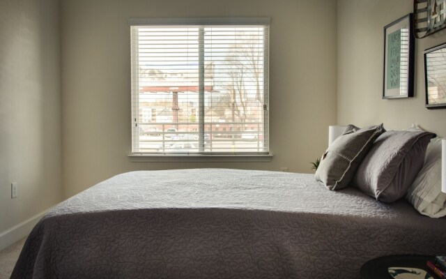 FRONTDESK The Edison Apts Plaza Midwood Charlotte