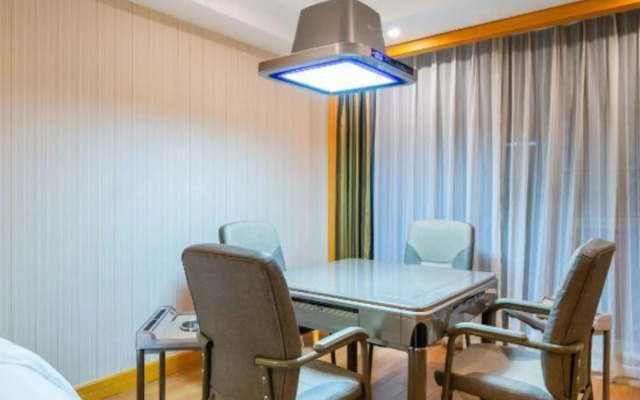 Vienna International Hotel (Jinxia Bonded Store, Xiangjiang North Road, Changsha)