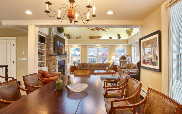 Long Trail House - Stratton Mountain