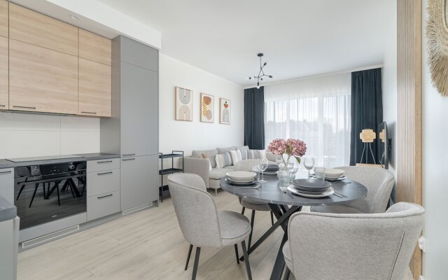 Apartment With 3 Bedrooms by Renters