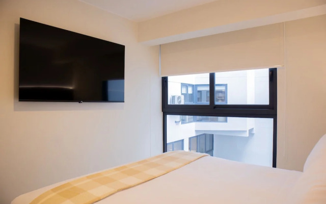 w Remarkable 1BR in San Isidro