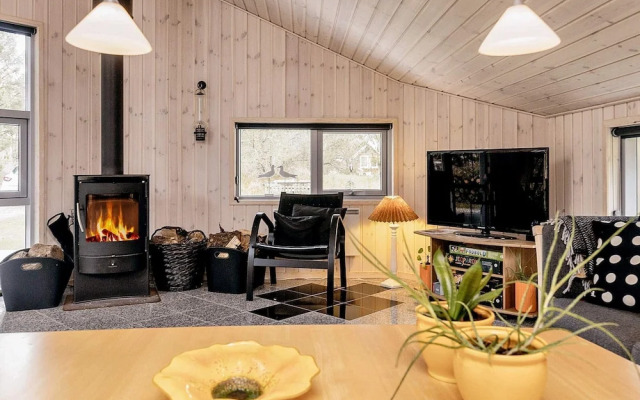 Lively Holiday Home in Ålbæk near Sea