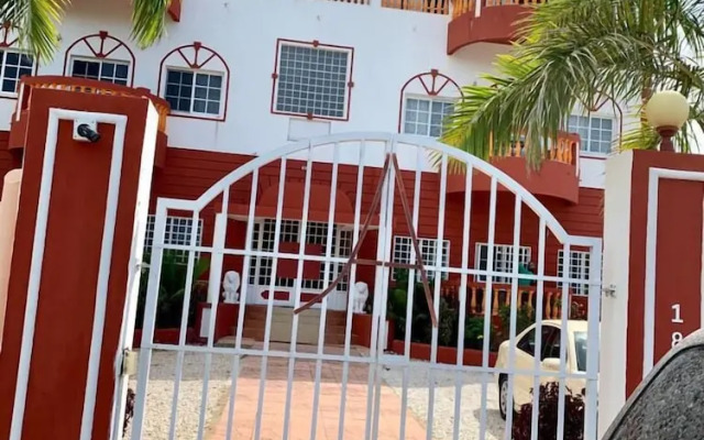 Paradise Gateway..... The Alexander