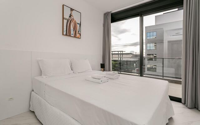 Rooftop com piscina em Jurerê Internacional #JA23