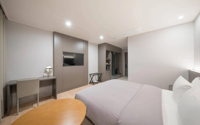 ACT Hotel