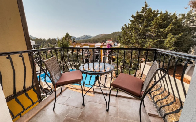 The Olive Tree Studios - Adults Only