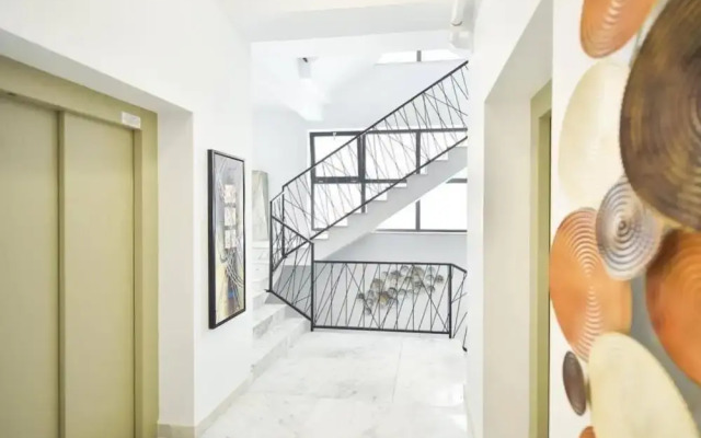 Signature Promenada Hotel-Apartments 2